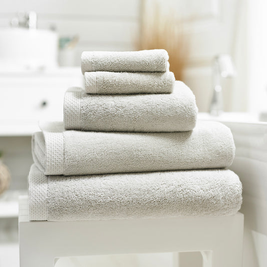 The Lyndon Company Egyptian Spa Low Twist Cream Cotton 700gsm Towels