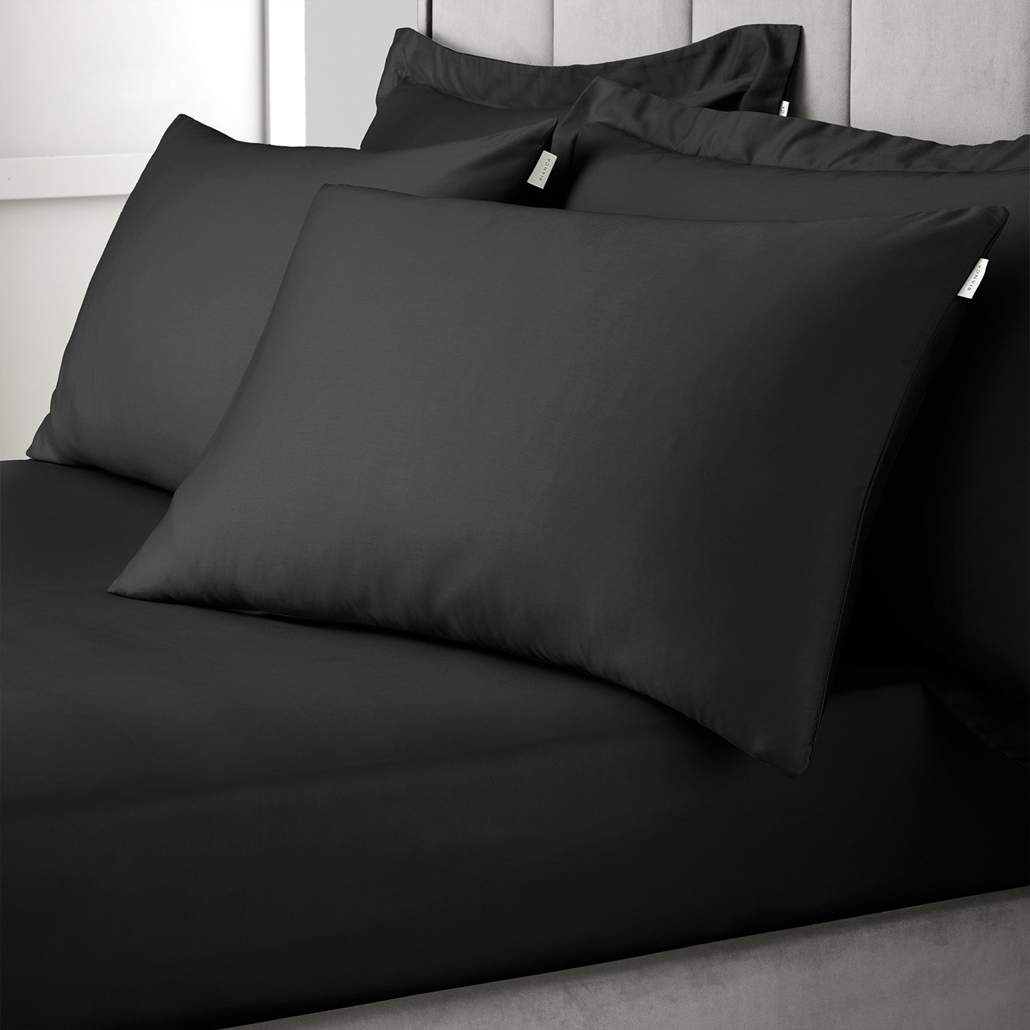 Black and white pillowcase hotsell