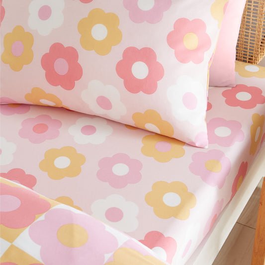 Catherine Lansfield Pink Retro Daisy Fitted Sheet