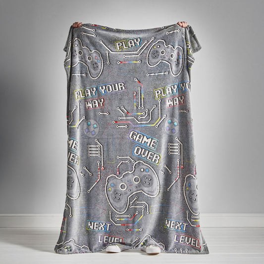 Catherine Lansfield Game Over Glow in the Dark Black Fleece Cosy Fleece Throw