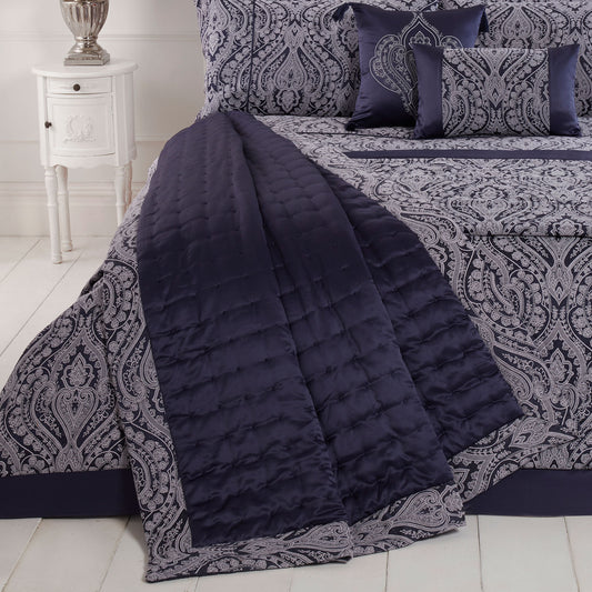 Regency Navy Quilted Jacquard Pintuck Throw (240cm x 160cm)