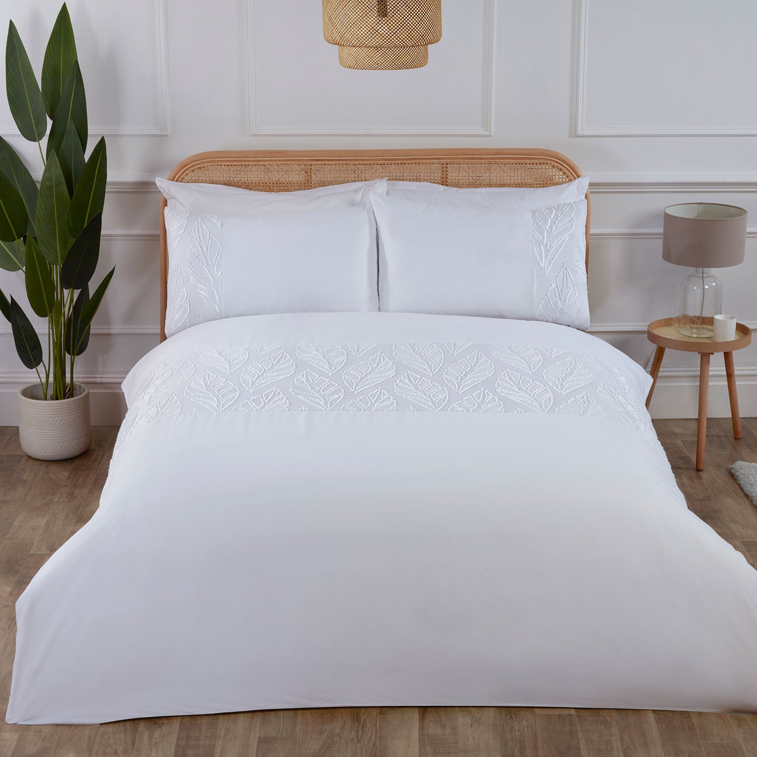 Serenity Leaf White Hotel Duvet Set Julian Charles Home