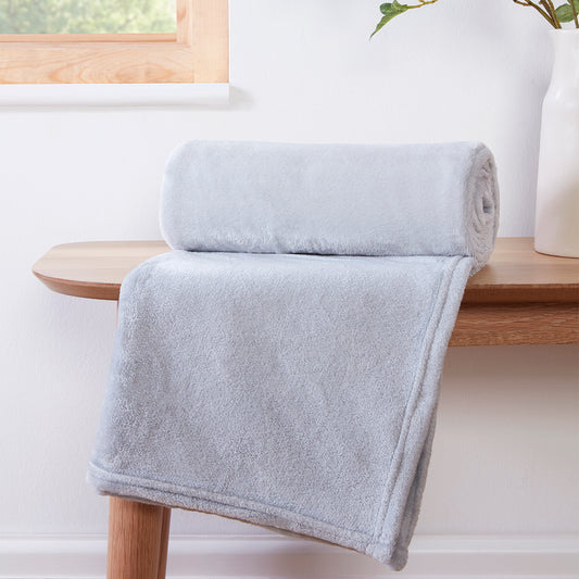 Luxor Silver Fleece Throw (120cm x 150cm)