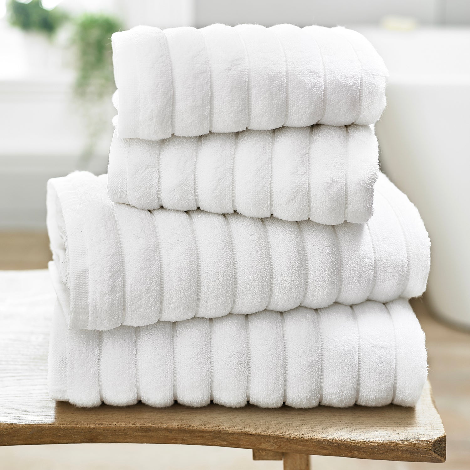 The Lyndon Company Ribbleton 700gsm Zero Twist White Towels Julian Charles Home