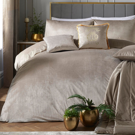 Laurence Llewelyn-Bowen Montrose Linen Velvet Duvet Set