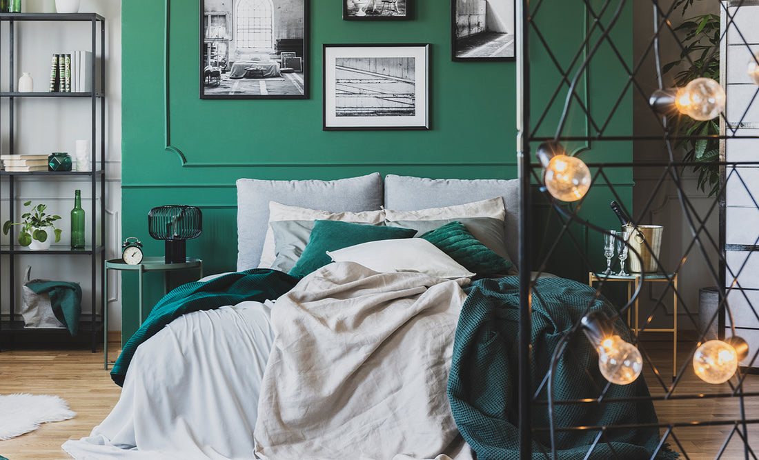 How to Incorporate Emerald Green into Your Home