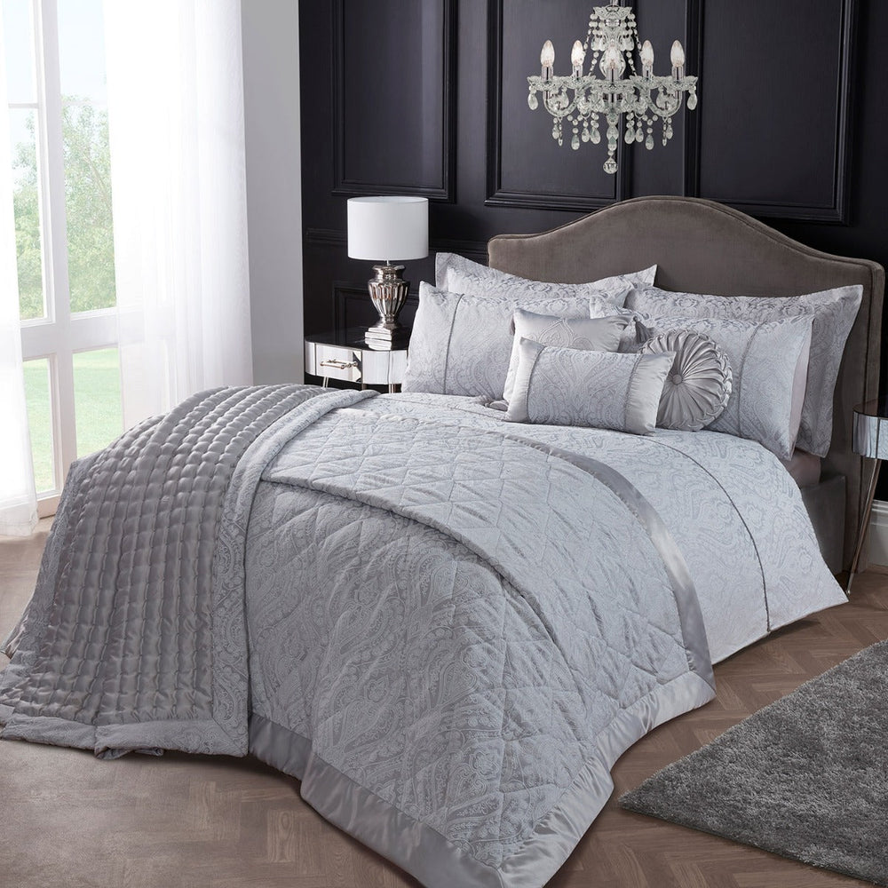 Julian Charles Bedding, Curtains, Duvets, Throws, Cushions Julian