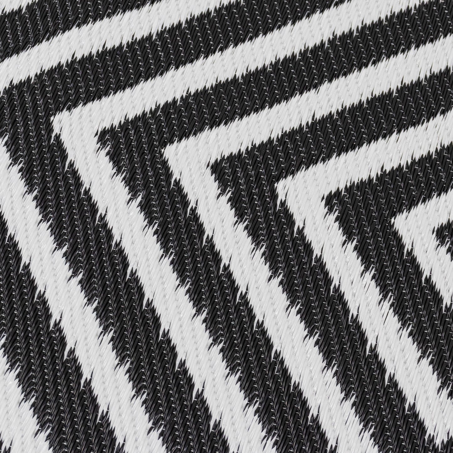 Lightweight Reversible Black White Tiles Pattern Outdoor Rug