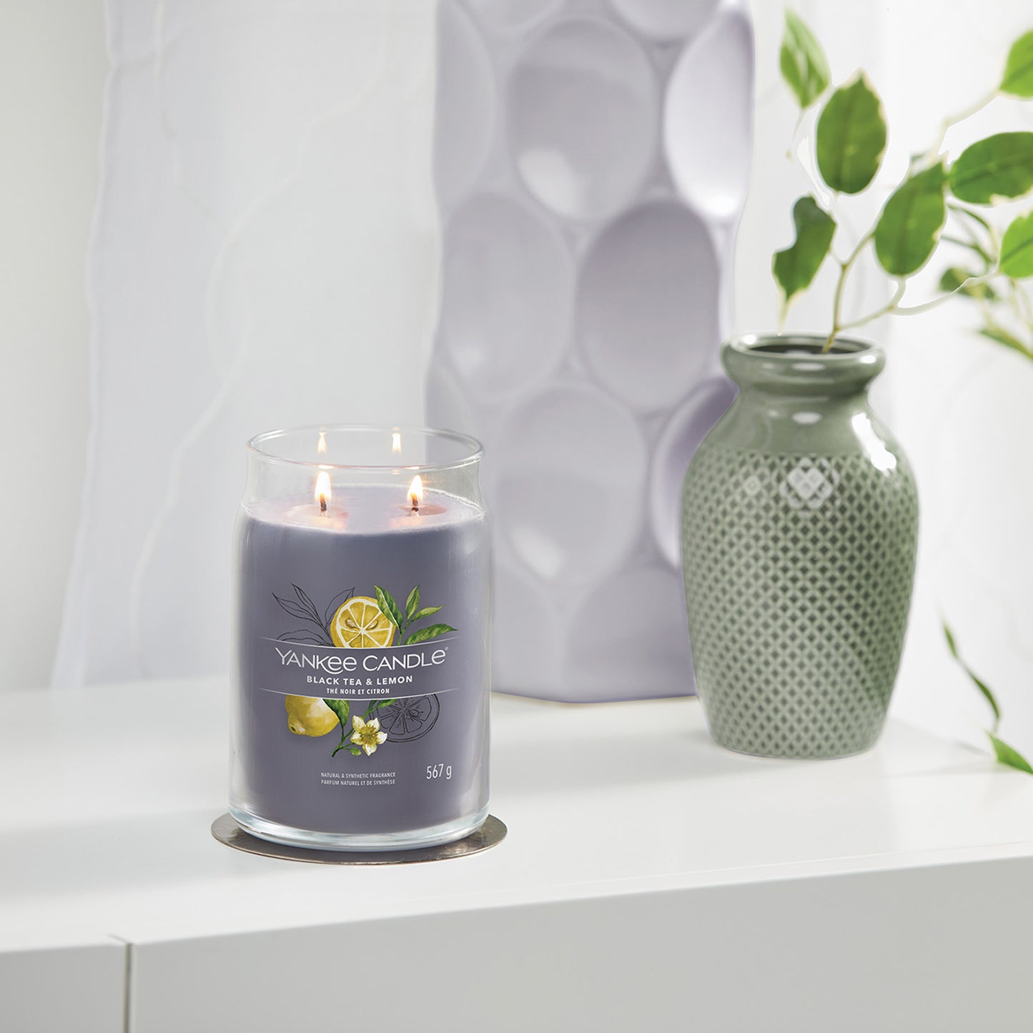 Yankee Candle Black Tea & Lemon Signature Large Jar Candle