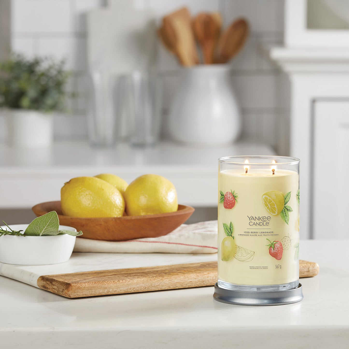 Yankee Candle Iced Berry Lemonade Signature Large Tumbler Candle