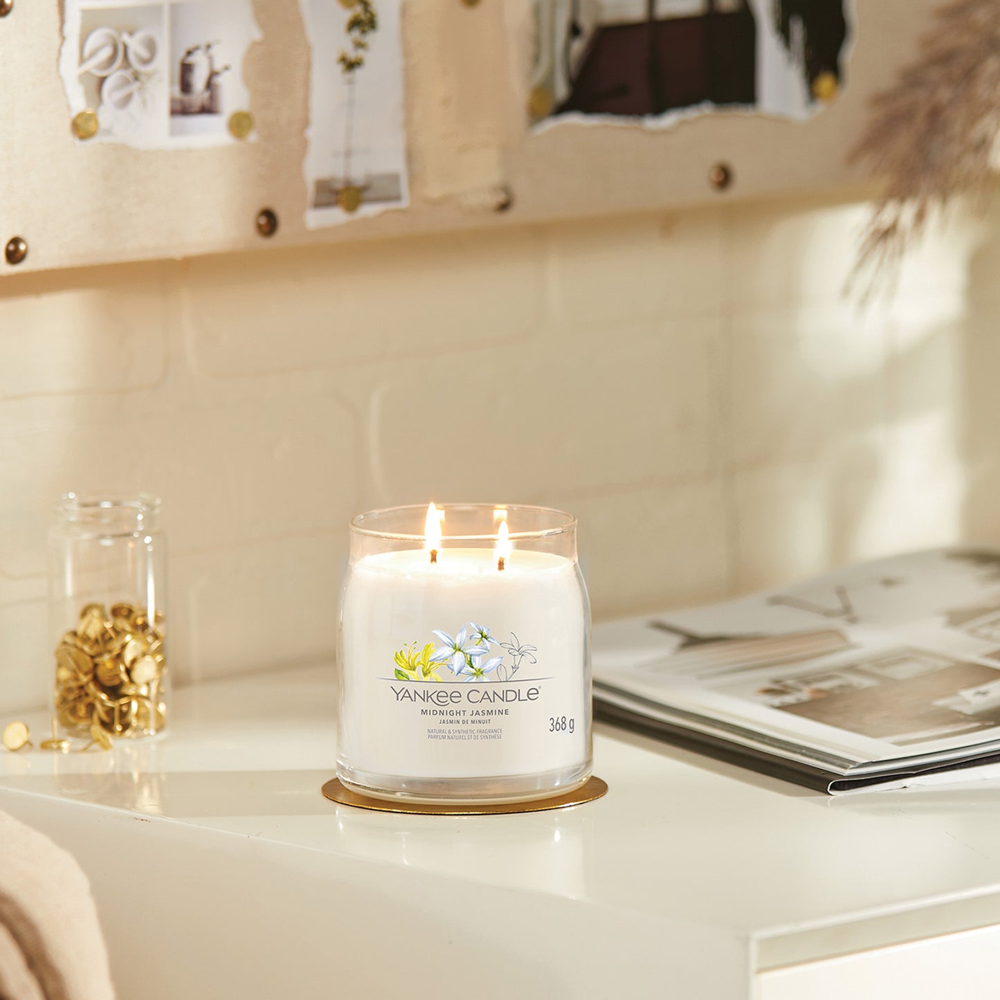 Yankee Candle Midnight Jasmine Signature Medium Jar Candle