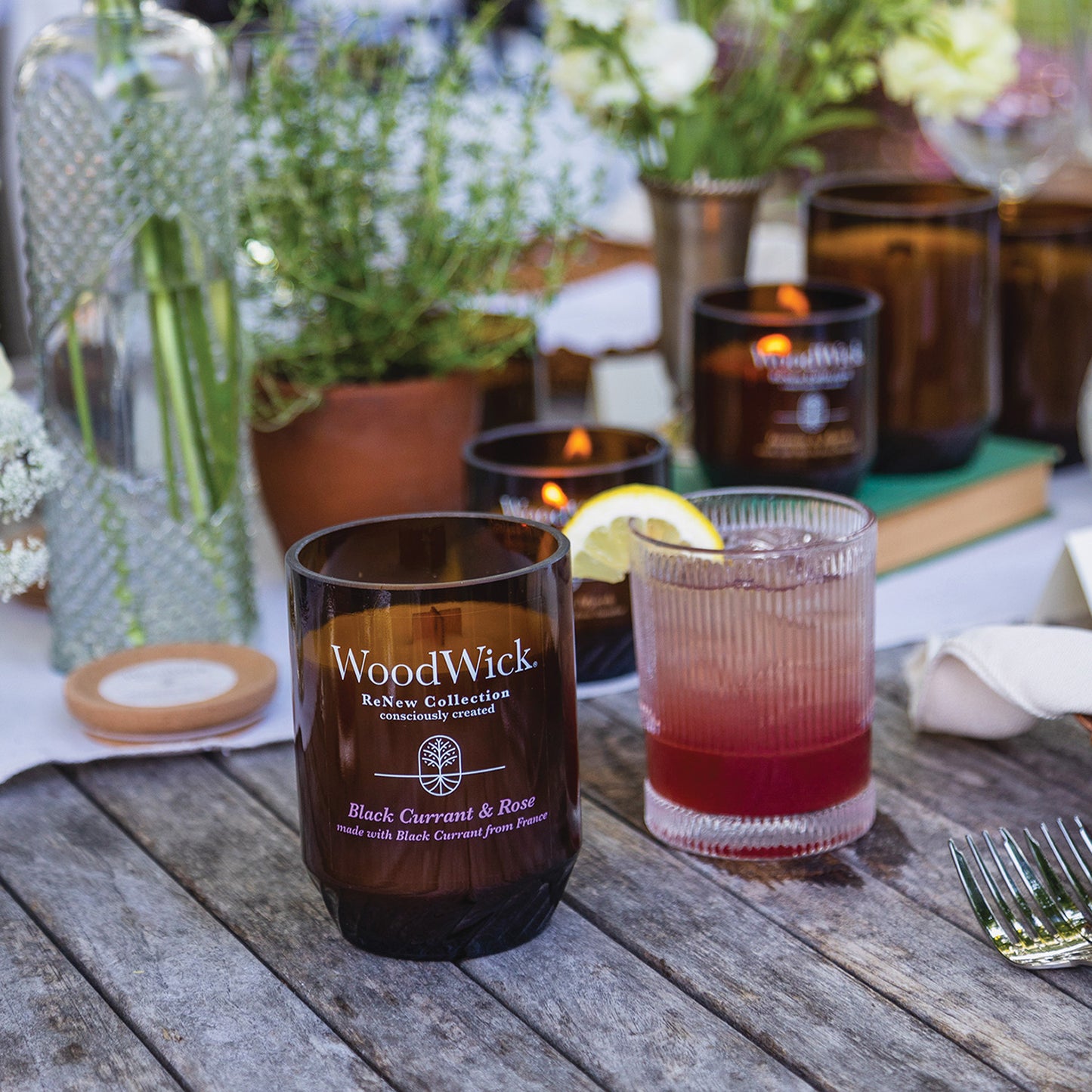Woodwick Renew Blackcurrant & Rose Large Candle