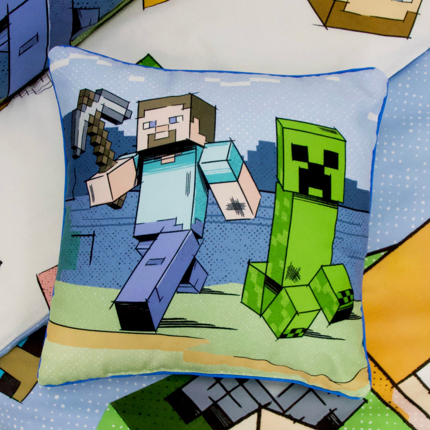 Minecraft Adventure Cushion (40cm x 40cm)