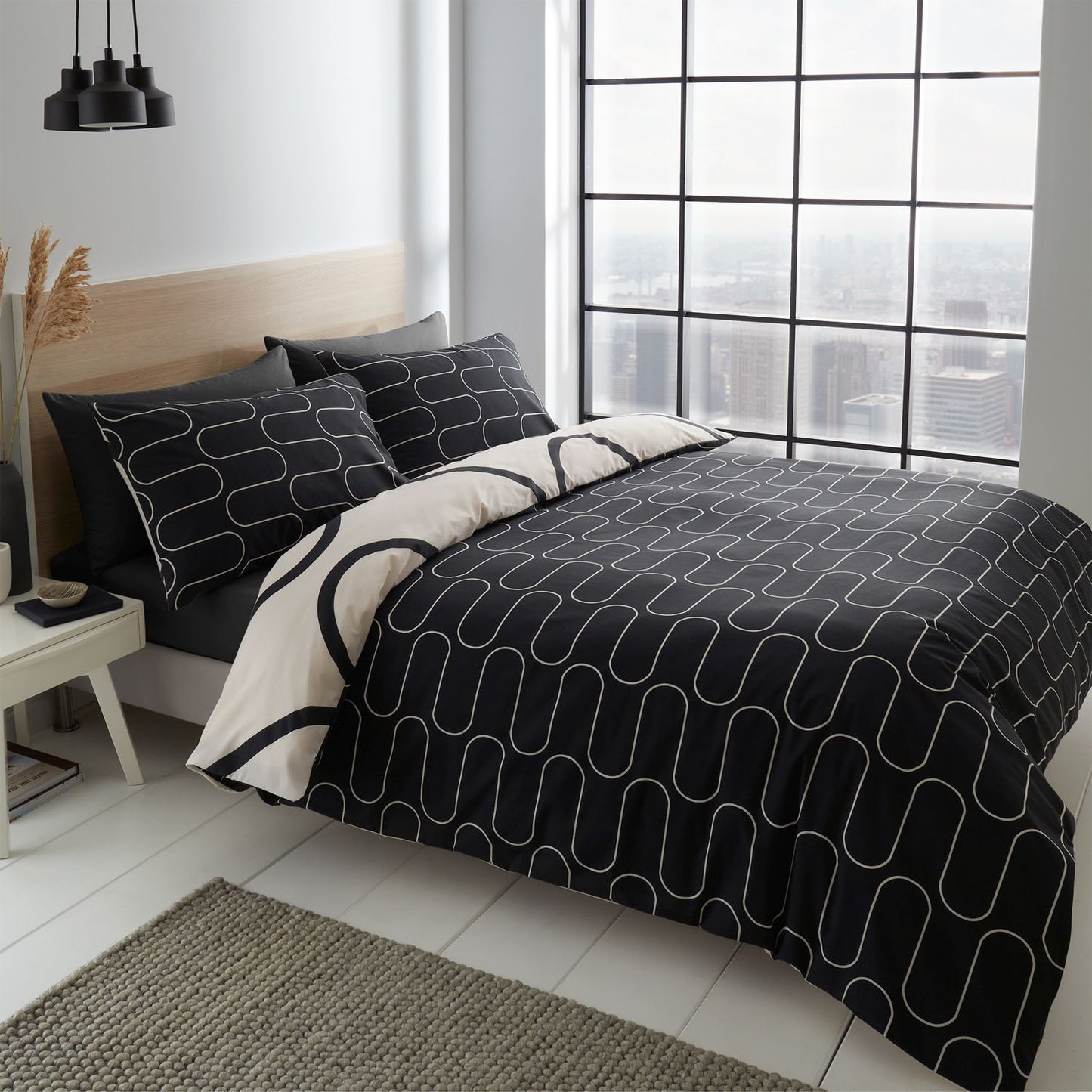 Catherine Lansfield Linear Curve Black Geometric Reversible Duvet Set
