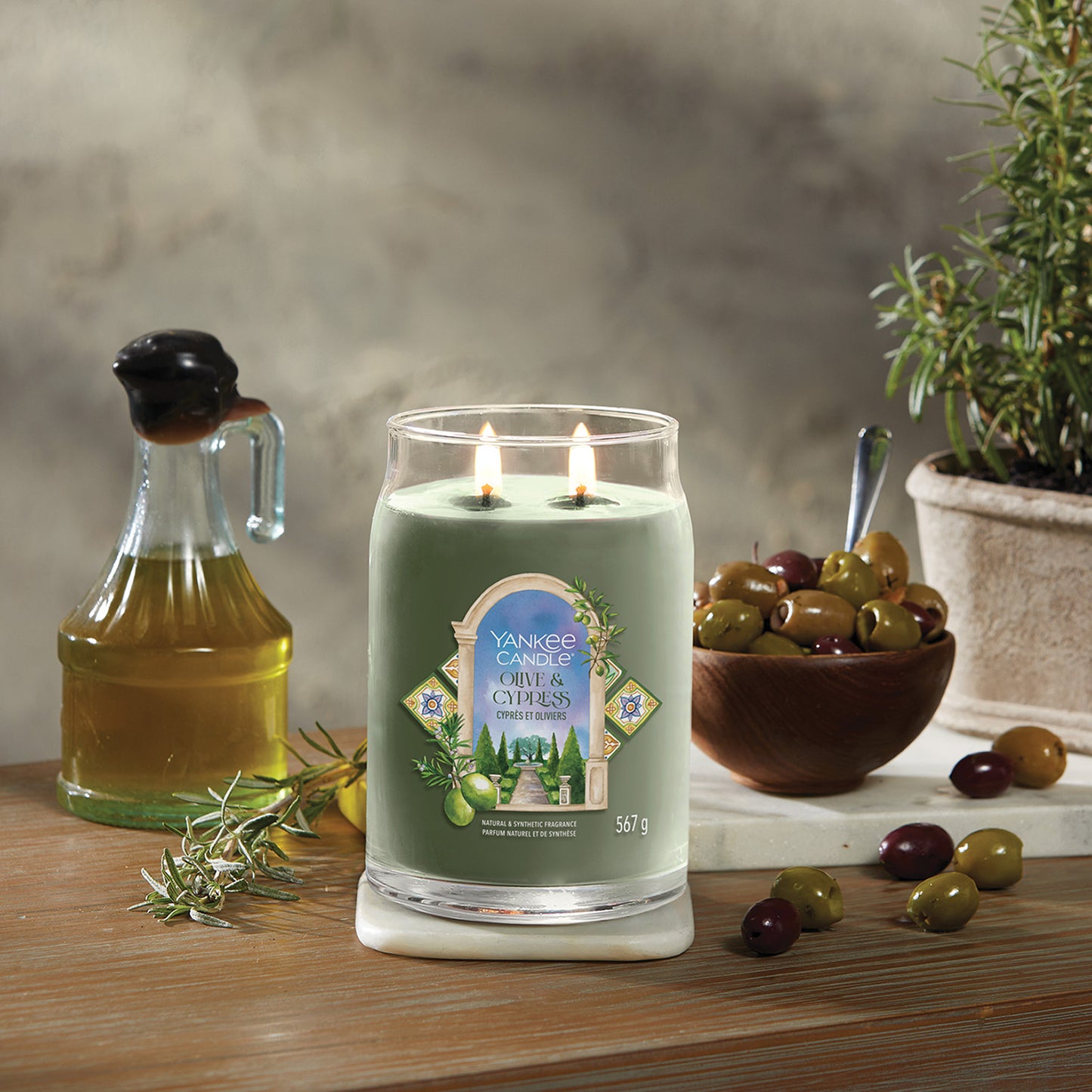 Yankee Candle Olive & Cypress Signature Large Jar Candle