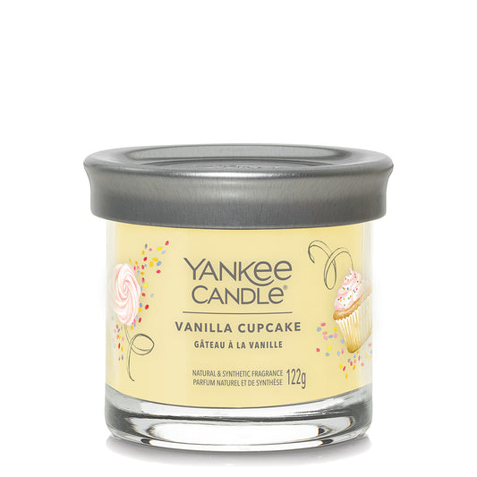 Yankee Candle Vanilla Cupcake Signature Small Tumbler Candle