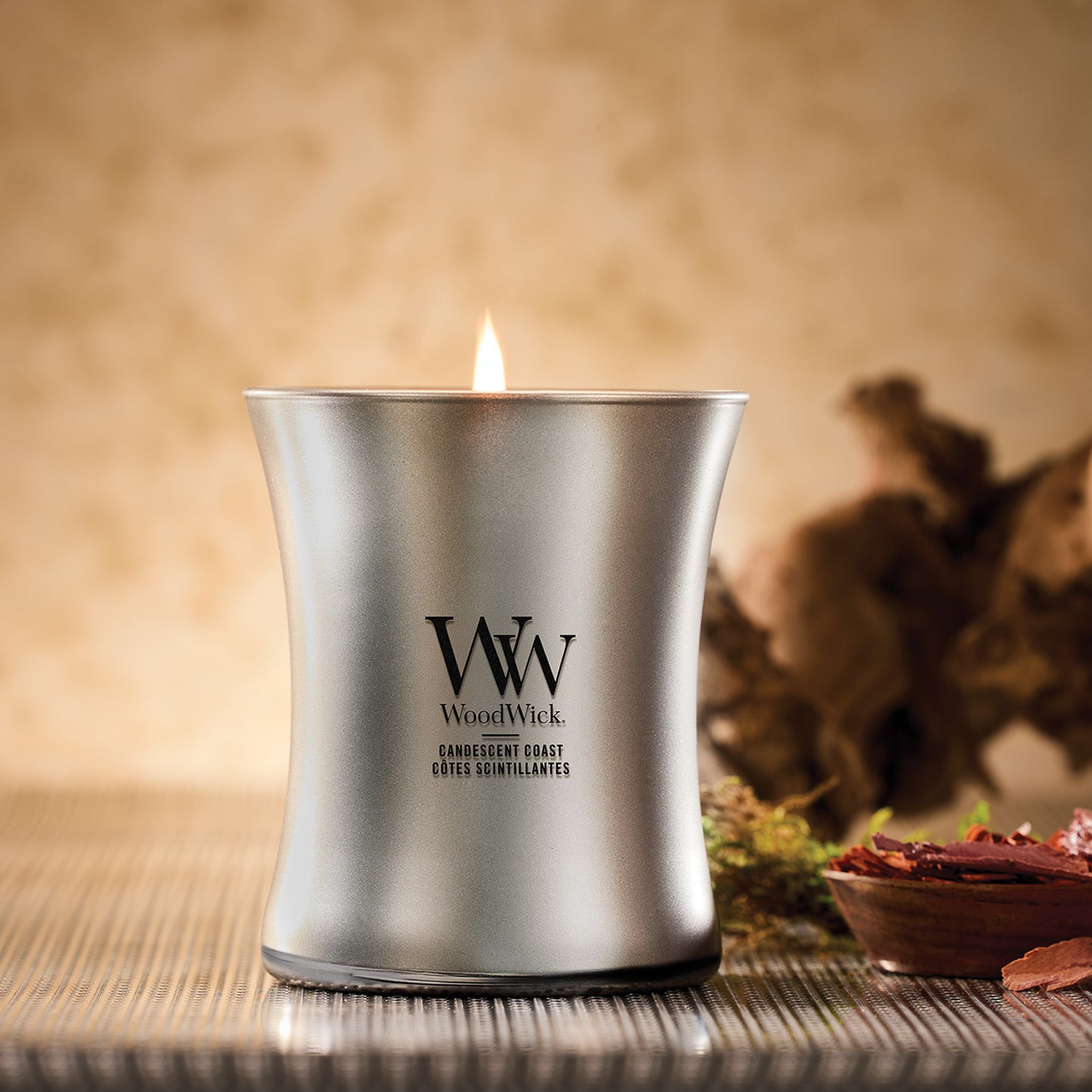 Woodwick Medium Hourglass Candescent Coast Candle