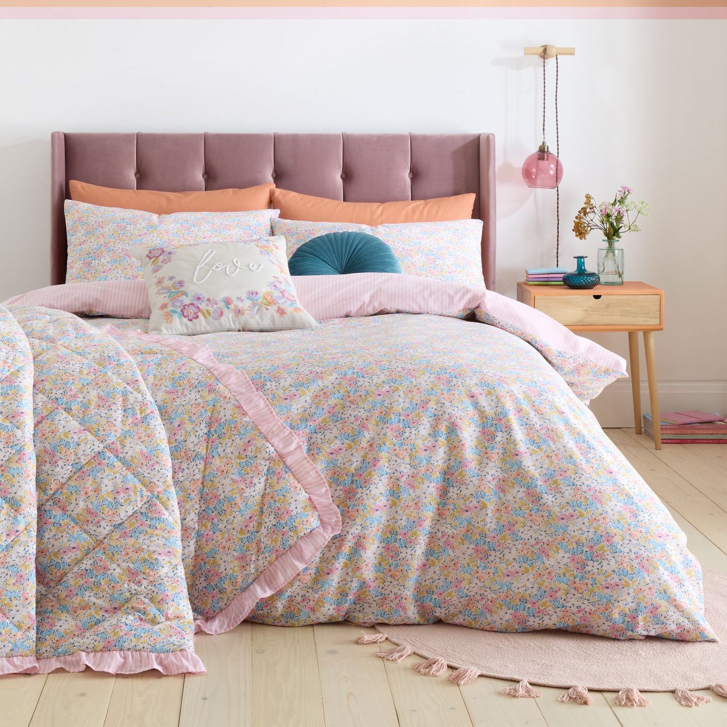 Catherine Lansfield Darcy Pink Floral Reversible Duvet Set
