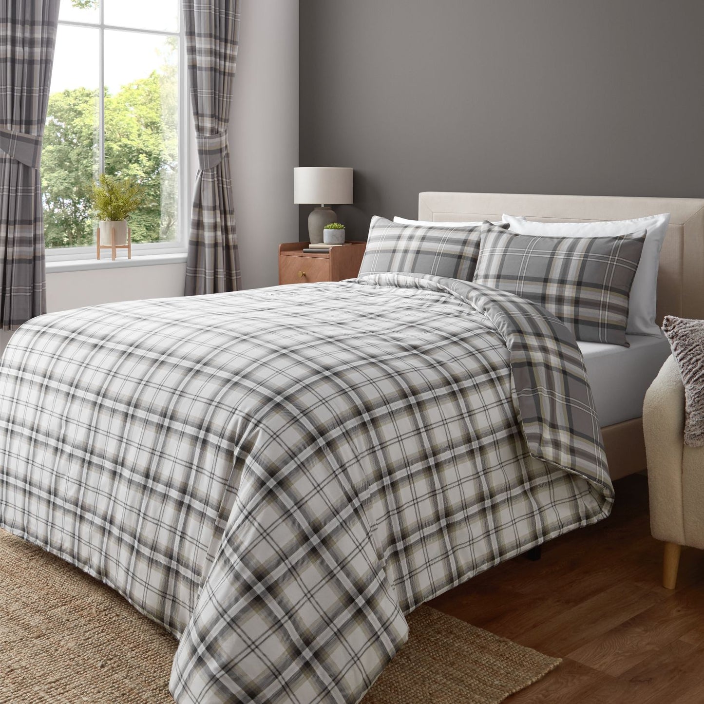Catherine Lansfield Kelso Charcoal Check Reversible Duvet Set
