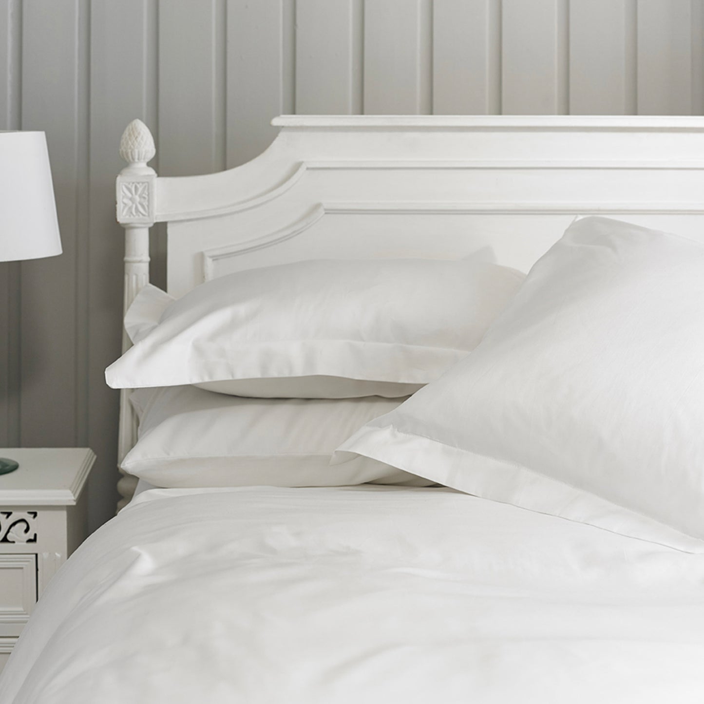 The Lyndon Company Mayfair White Cotton Sateen 800TC Housewife Pillowcase (Single)
