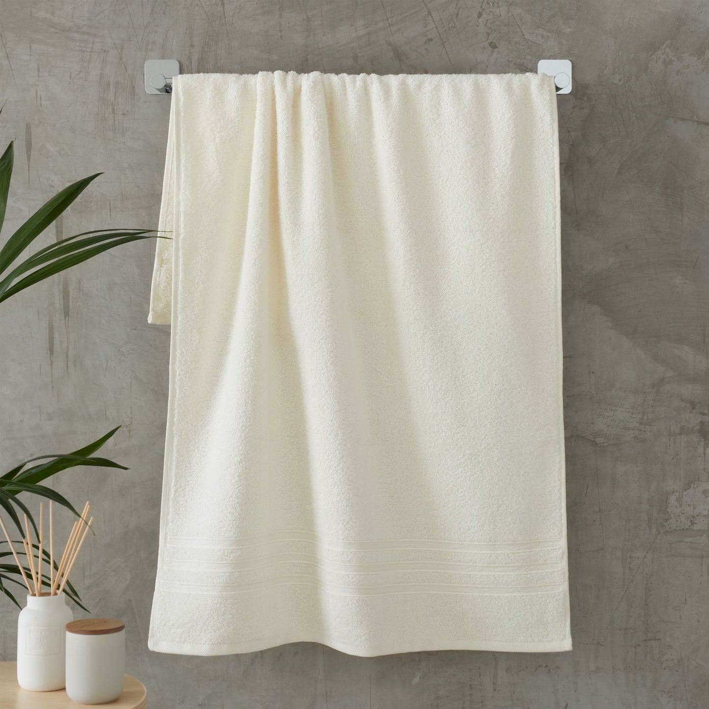 Catherine Lansfield Zero Twist Cream Cotton Towels