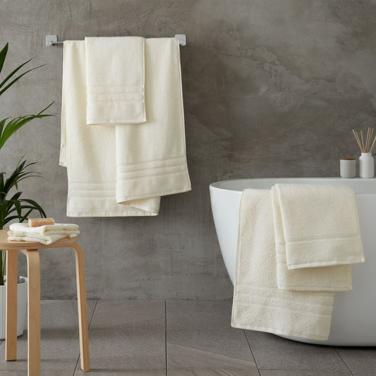 Catherine Lansfield Zero Twist Cream Cotton Towels