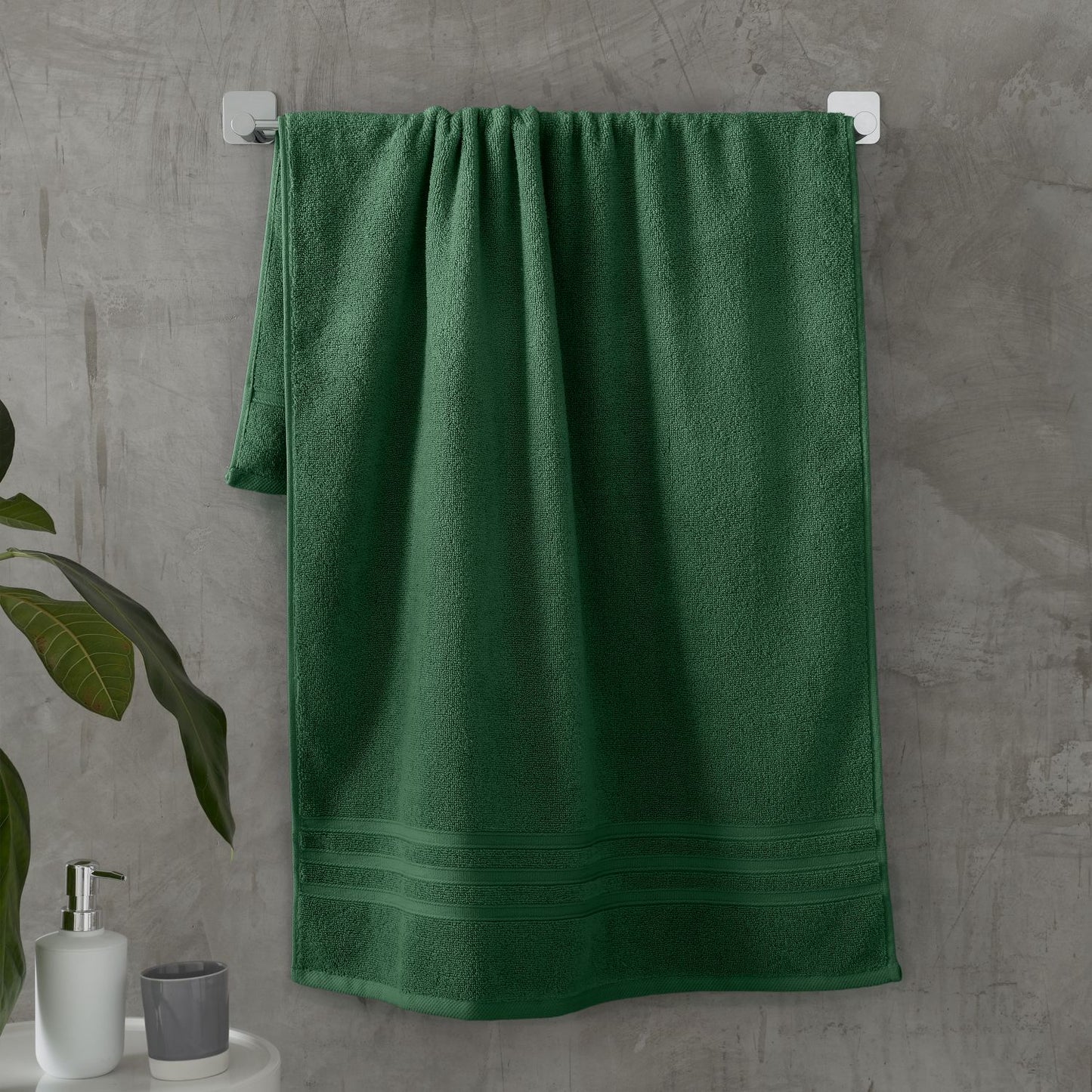 Catherine Lansfield Zero Twist Forest Green Cotton Towels
