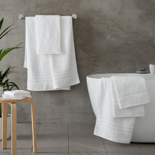 Catherine Lansfield Zero Twist White Cotton Towels