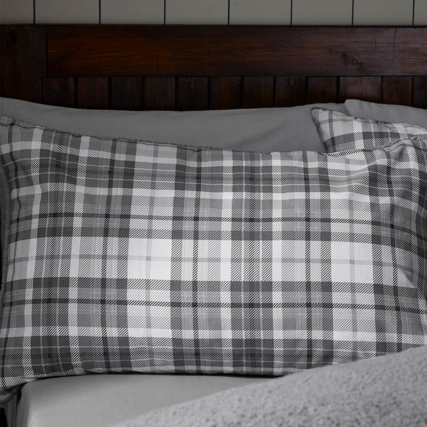 Catherine Lansfield Cosy Sherpa Fleece Grey Check Duvet Set