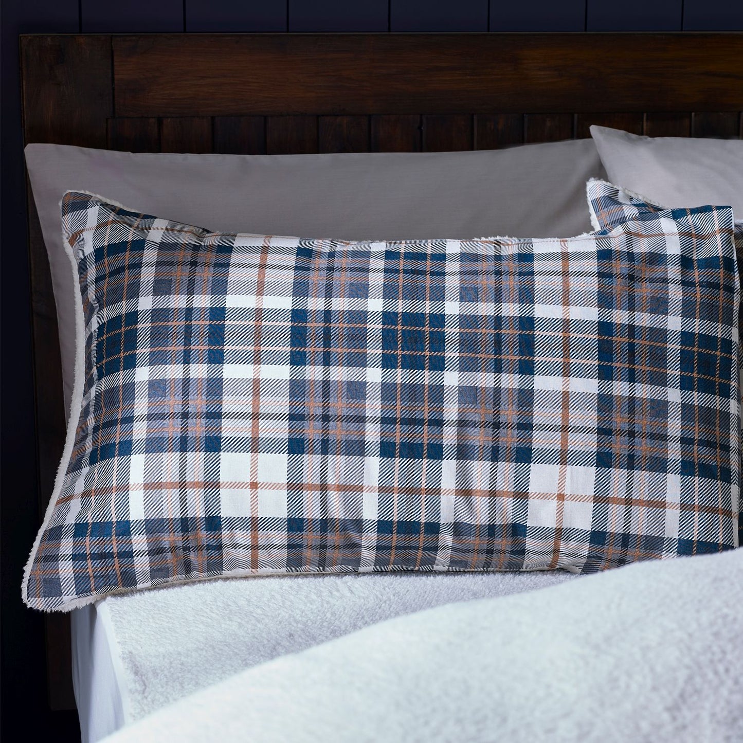 Catherine Lansfield Cosy Sherpa Fleece Navy Check Duvet Set