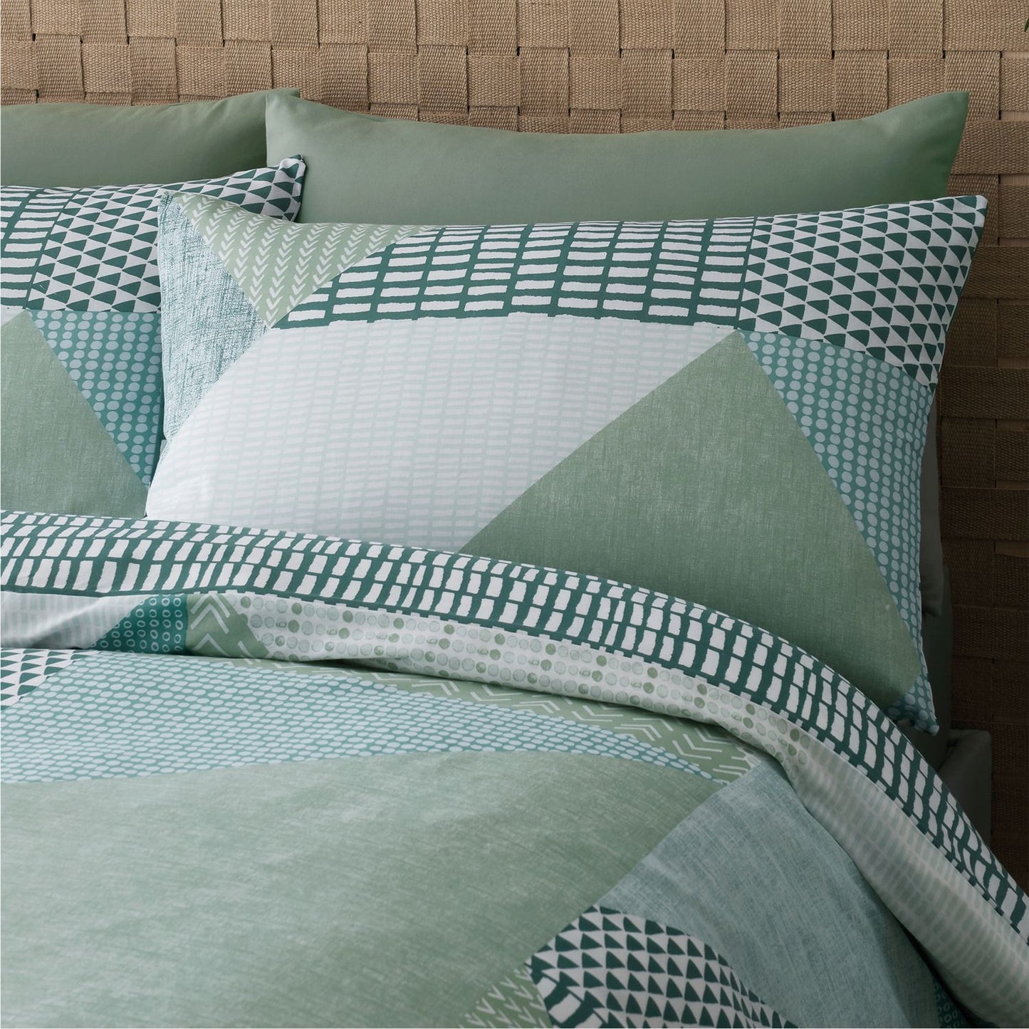Catherine Lansfield Larsson Green Geo Reversible Duvet Set