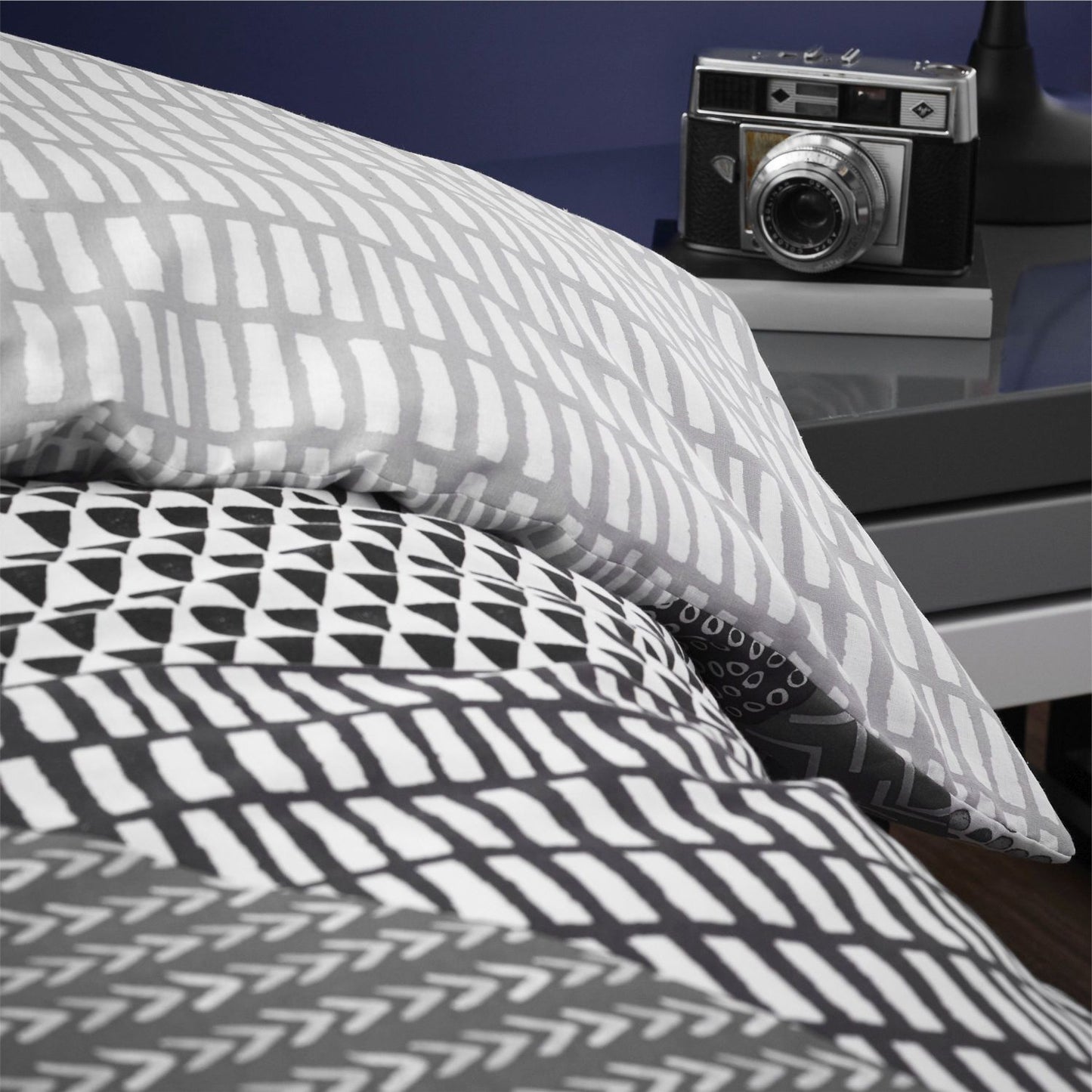 Catherine Lansfield Larsson Grey Geo Reversible Duvet Set