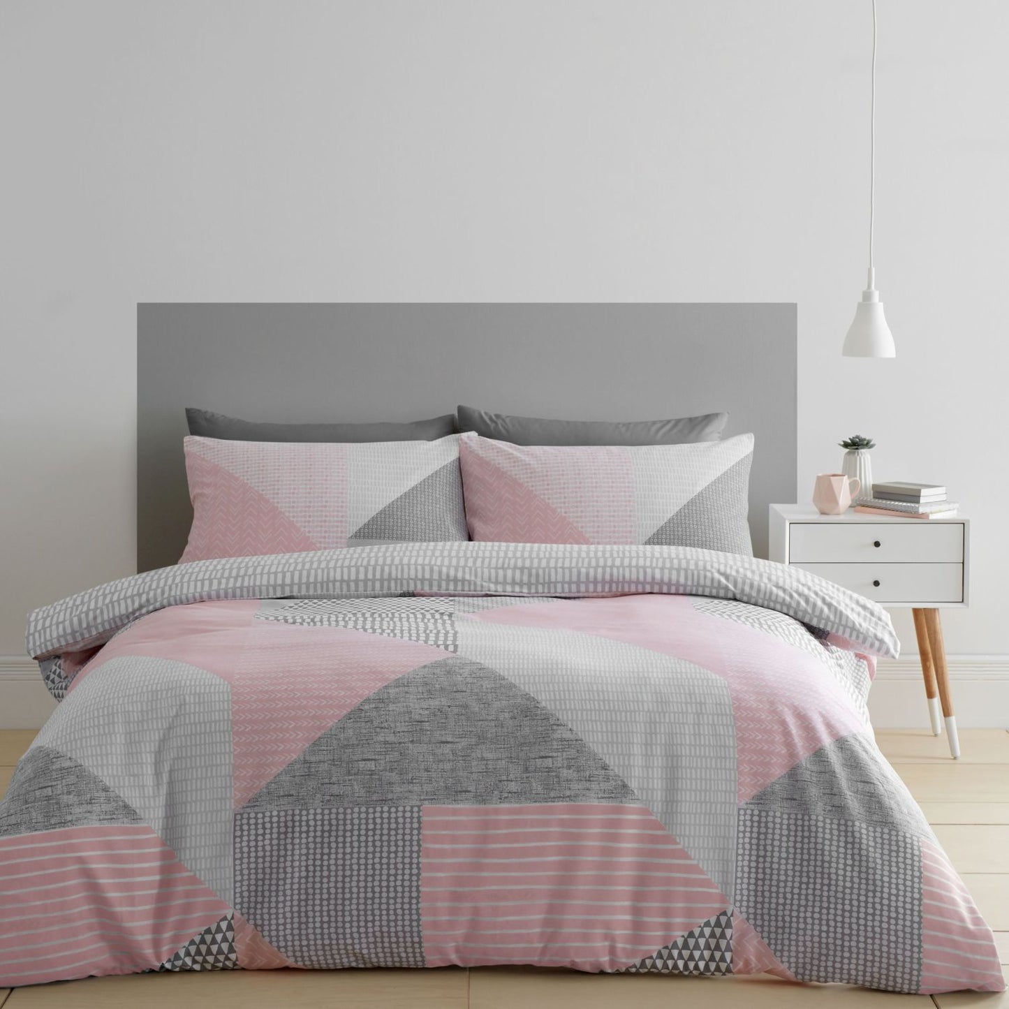 Catherine Lansfield Larsson Pink Geo Reversible Duvet Set