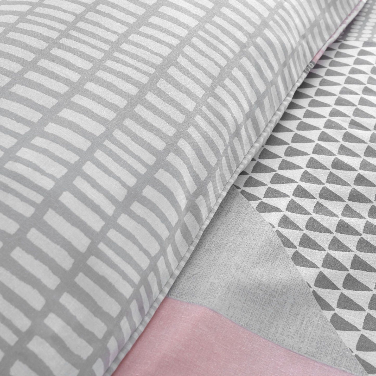 Catherine Lansfield Larsson Pink Geo Reversible Duvet Set