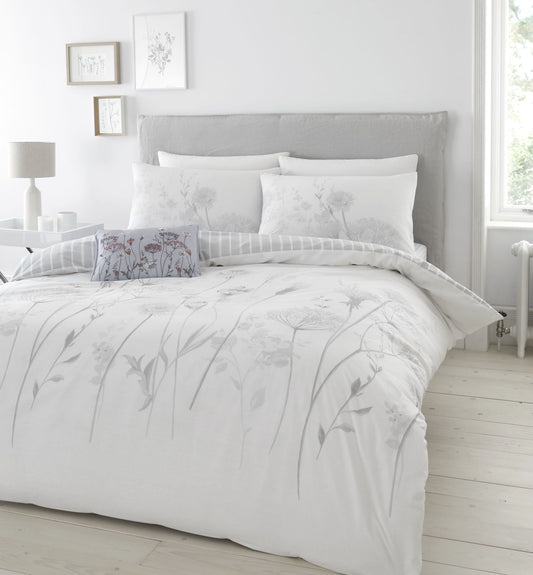 Catherine Lansfield Meadowsweet White/Grey Floral Duvet Set