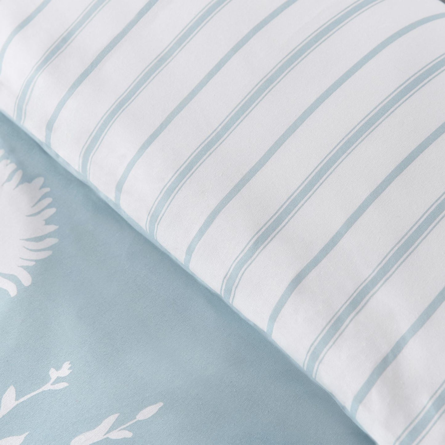 Catherine Lansfield Meadowsweet Sea Spray Blue Floral Duvet Set