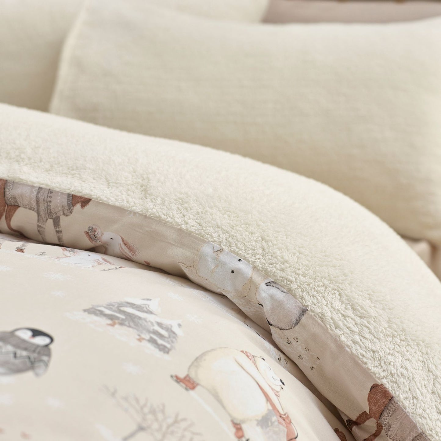Catherine Lansfield Winter Friends Natural Sherpa Fleece Duvet Set