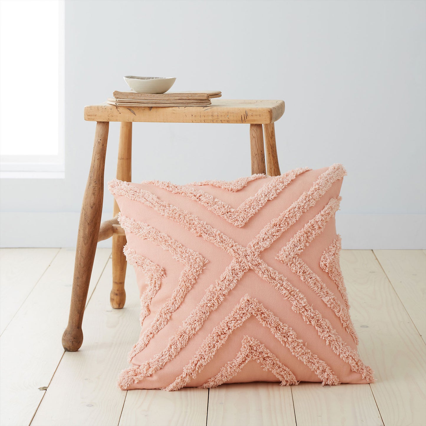 Pineapple Elephant Diamond Tufted Blush Pink Cushion (43cm x 43cm)
