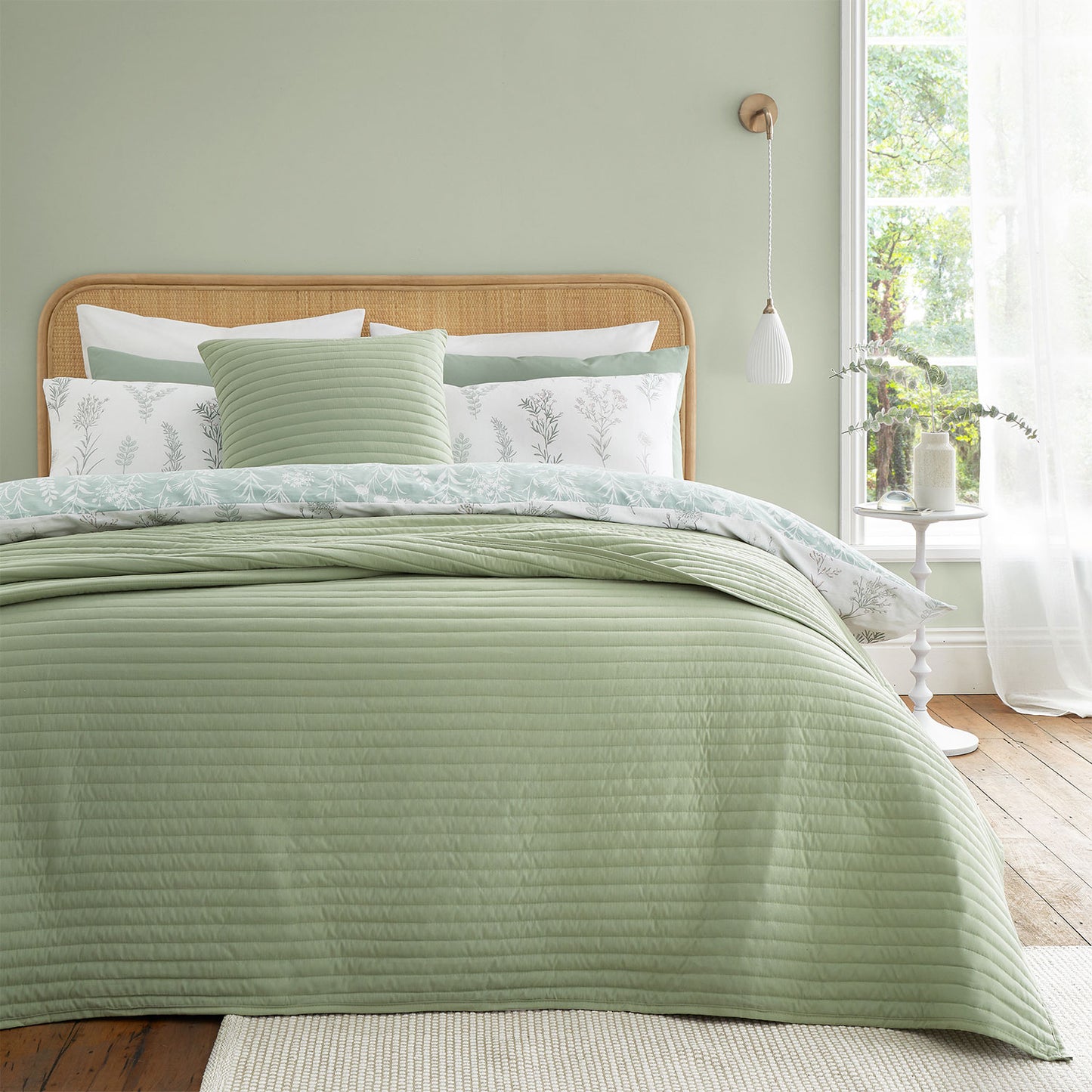 Bianca Sage Green Quilted Lines Bedspread (220cm x 230cm)