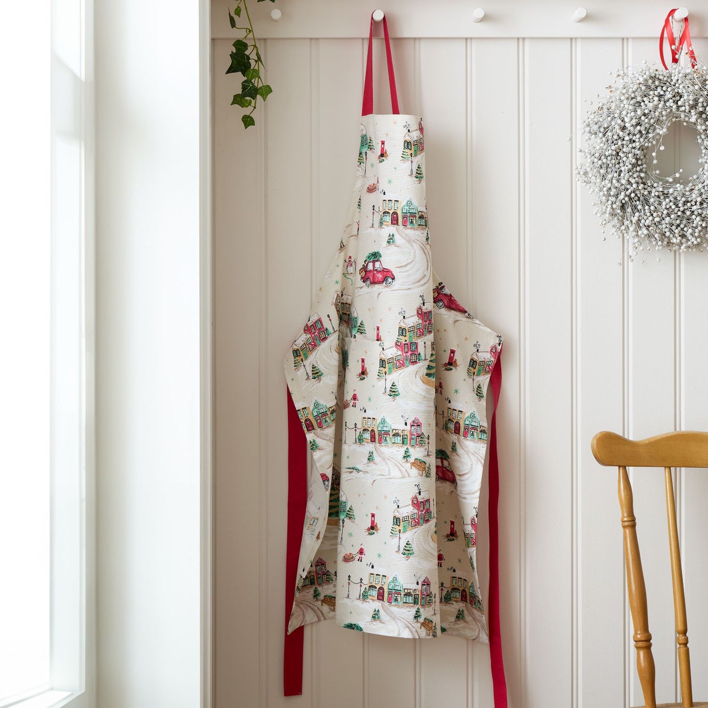 Catherine Lansfield Christmas Town CottonAdult Apron