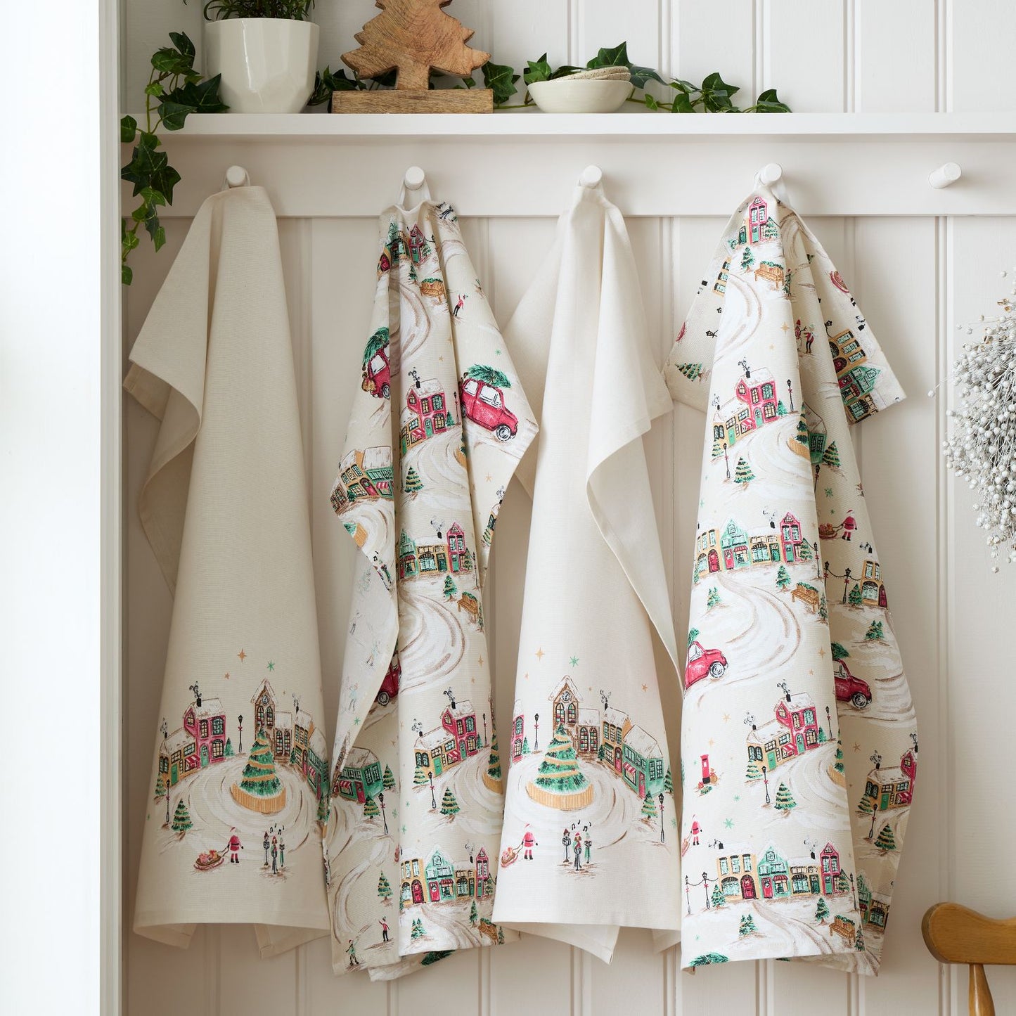 Catherine Lansfield Christmas Town Cotton Tea Towel Pack of 4