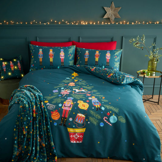 Catherine Lansfield Christmas Nutcracker Green Reversible Duvet Set