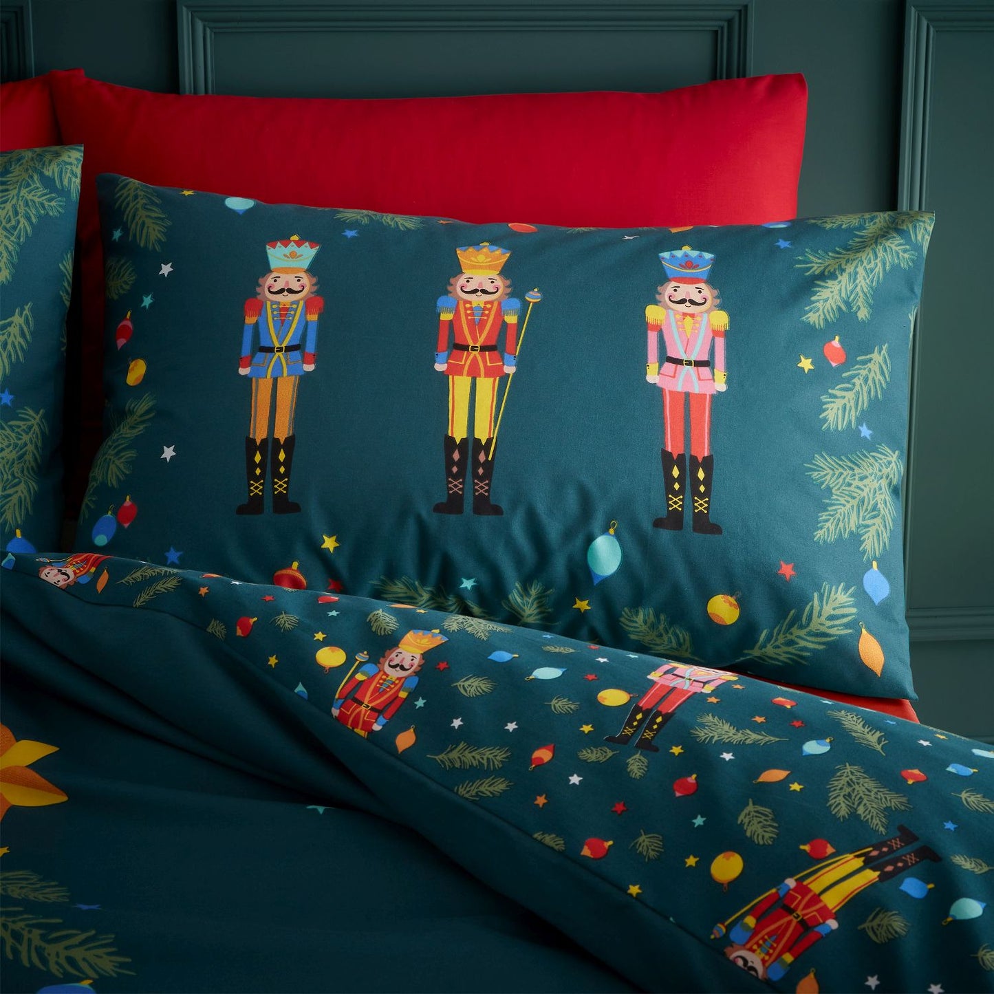 Catherine Lansfield Christmas Nutcracker Green Reversible Duvet Set