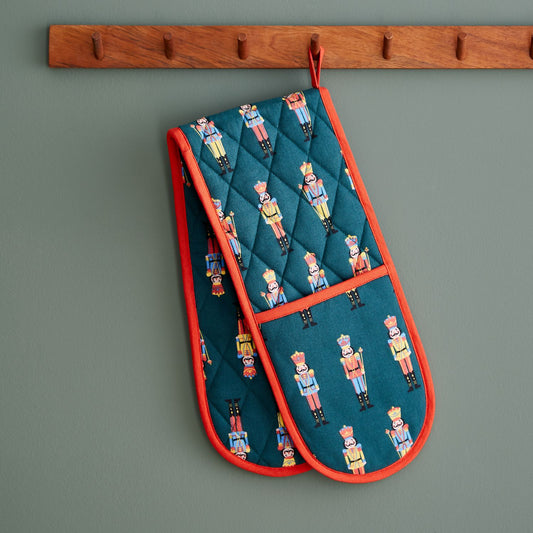 Catherine Lansfield Christmas Nutcracker Cotton Double Oven Glove