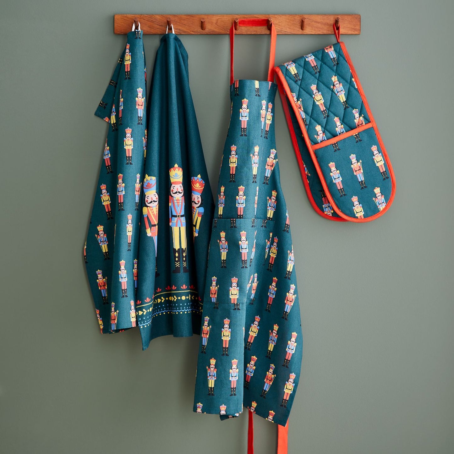 Catherine Lansfield Christmas Nutcracker Green Cotton Tea Towel Pack of 4