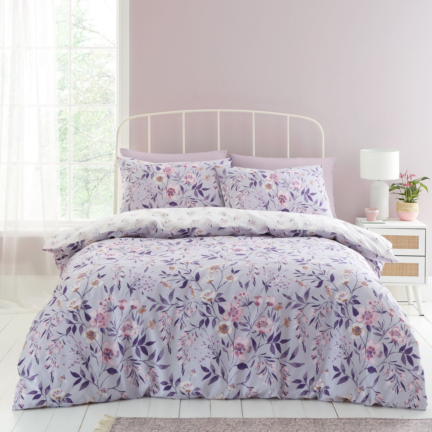 Catherine Lansfield Isadora Lilac Floral Reversible Duvet Set