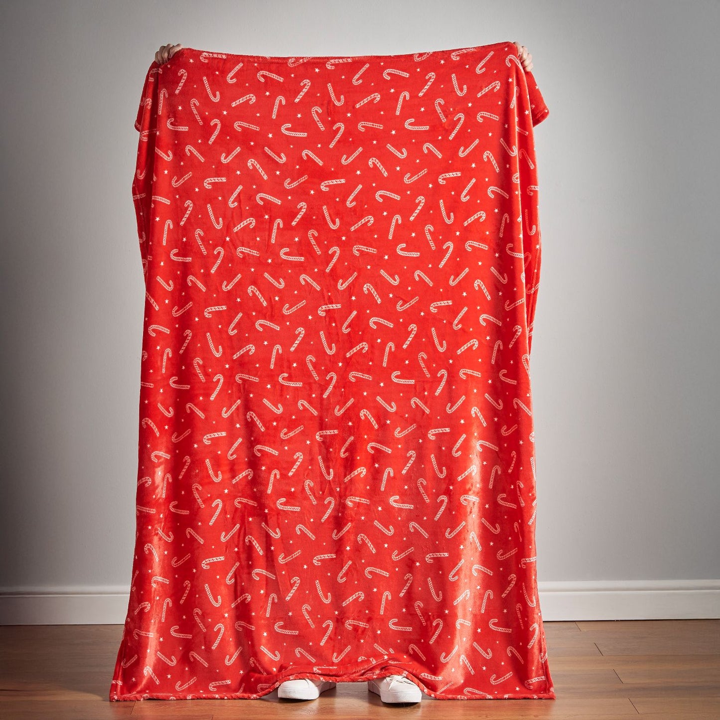 Catherine Lansfield Christmas Candy Cane Red Cosy Fleece Throw
