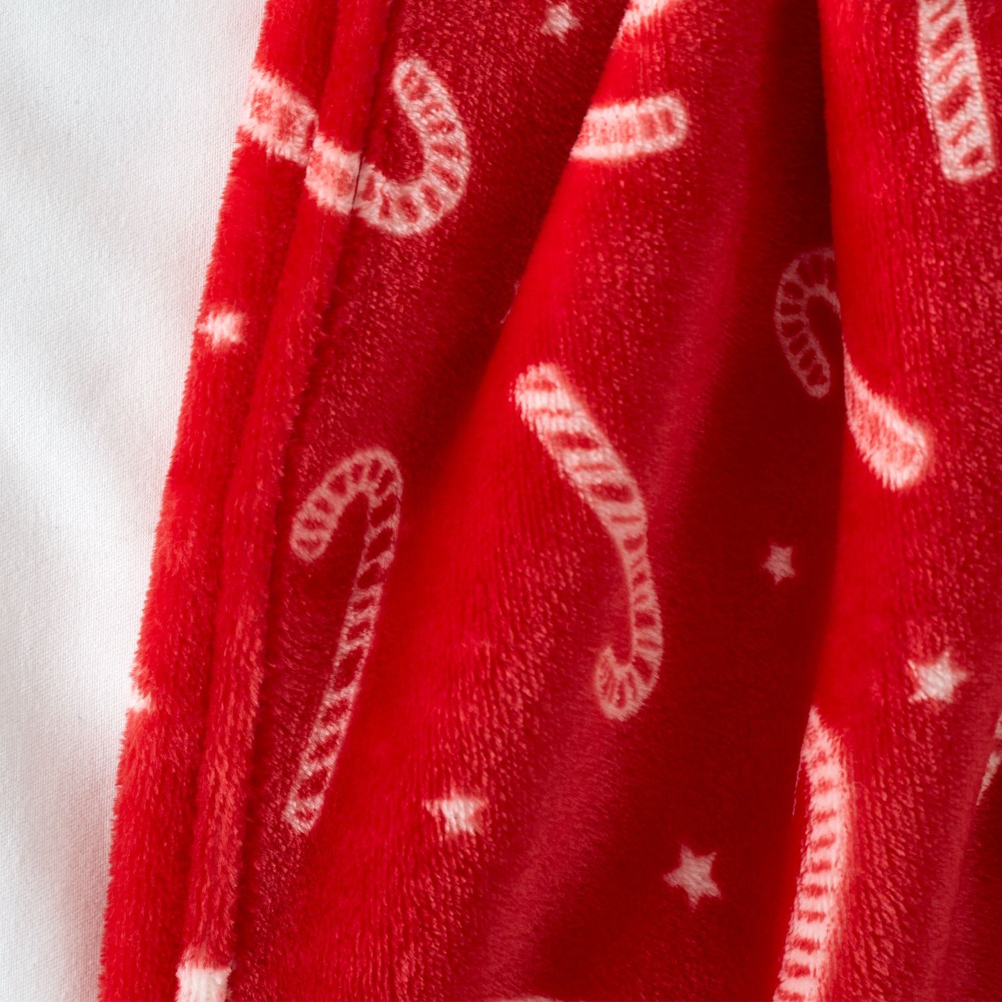 Catherine Lansfield Christmas Candy Cane Red Cosy Fleece Throw