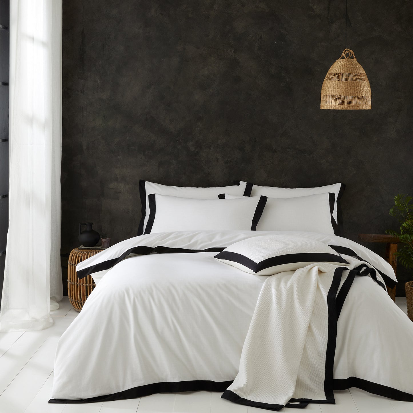 Style Sisters Ivory With Black Border Textured Cotton Duvet Set