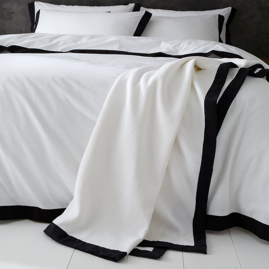 Style Sisters White And Black Waffle Cotton Blanket Throw (150cm x 220cm)